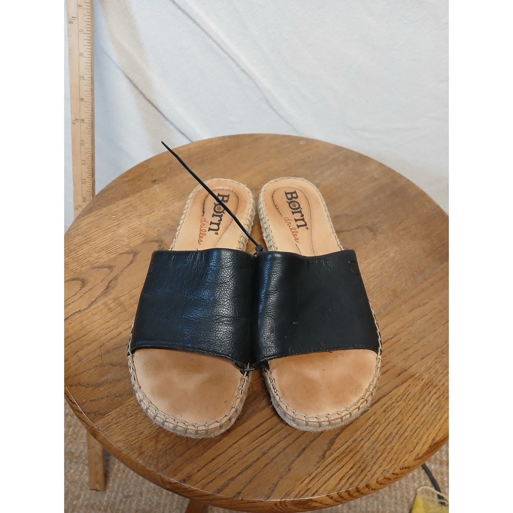 Born drilles slides flats black leather size 6 sandals
